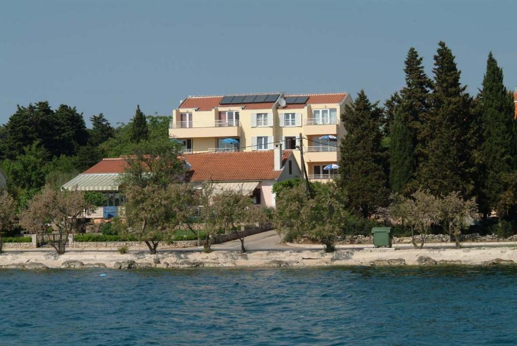 Apartments Basioli ザダル エクステリア 写真